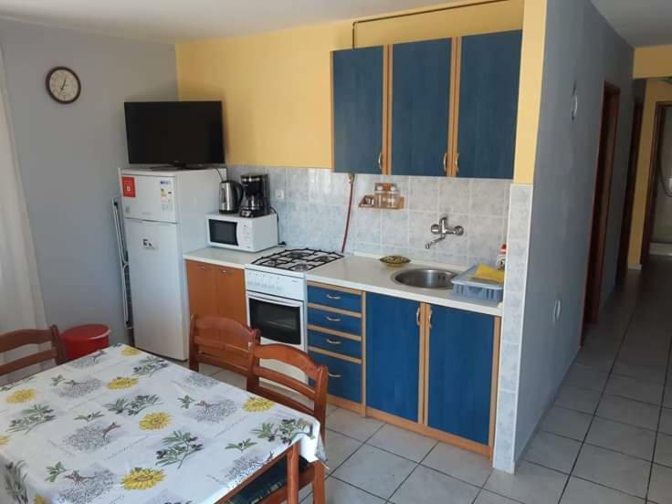 Apartmani Katica Vir Eksteriør bilde